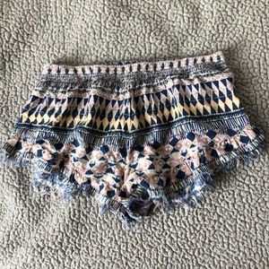 flowy VOLCOM shorts